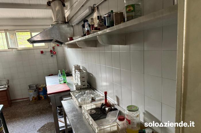 Vendita Ristoranti VENDESI BRACERIA PIZZERIA ZONA LITORANEA  a Leporano (TA)